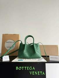 Picture of Bottega Veneta Handbags _SKUfw231412361fw
